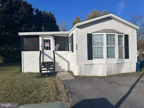 413 Oceanwind Rd #413, Bear, DE 19701