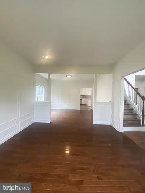 Entry Way - 102 Sweethollow Dr, Bear, DE 19701 photo 2 of 10