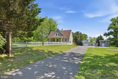 768 Salem Church Rd, Newark, DE 19702