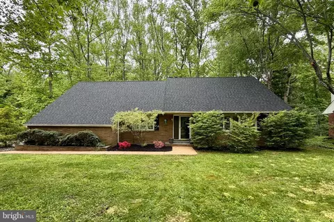 3223 Coachman Rd, Wilmington, DE 19803