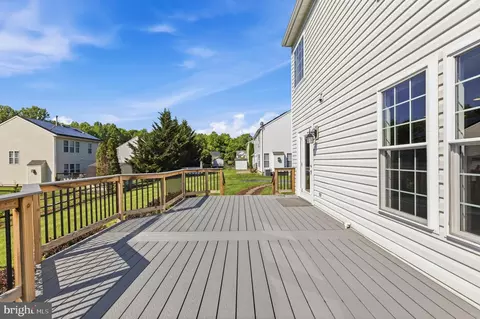 Exterior - 7 Buttonwood Ct, Newark, DE 19702 photo 5 of 10