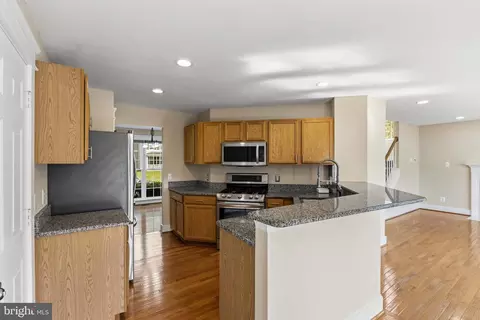 Kitchen - 7 Buttonwood Ct, Newark, DE 19702 photo 2 of 5