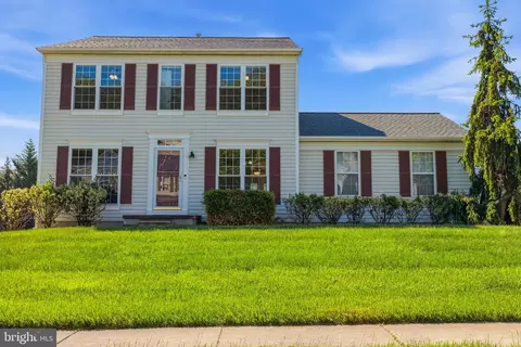 Exterior - 7 Buttonwood Ct, Newark, DE 19702 photo 3 of 10