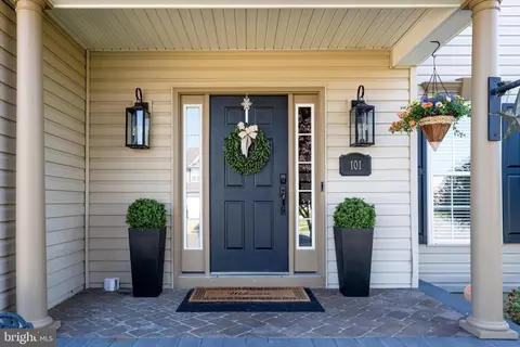Entry Way - 101 Spaniel Ct, Townsend, DE 19734 photo 1 of 6