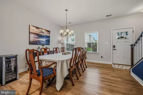 Dining - 2004 Rivers Dr, Newark, DE 19702 photo 1 of 3