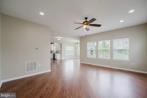 Living - 242 Ann Dr, Middletown, DE 19709 photo 4 of 4