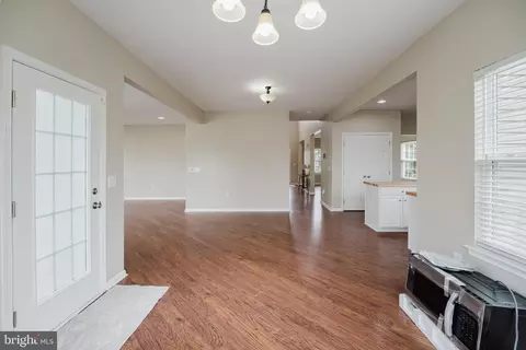 Entry Way - 242 Ann Dr, Middletown, DE 19709 photo 5 of 11
