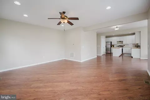 Living - 242 Ann Dr, Middletown, DE 19709 photo 3 of 4
