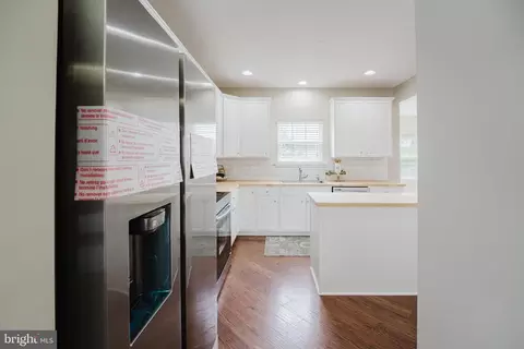 Entry Way - 242 Ann Dr, Middletown, DE 19709 photo 4 of 11