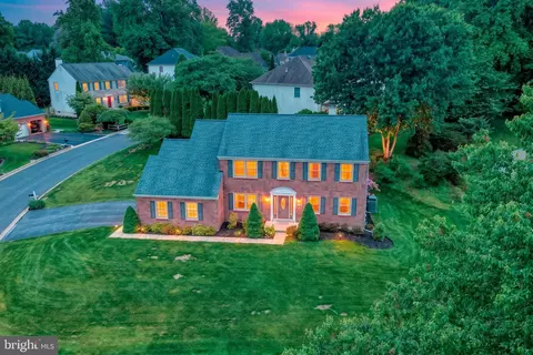 2 Lilac Ct, Wilmington, DE 19808