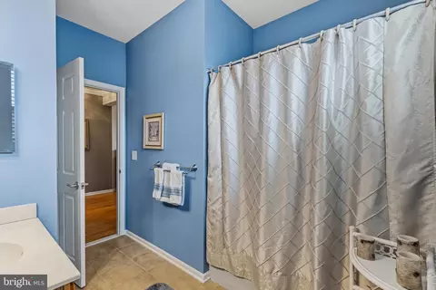 Entry Way - 400 Topiary Ln, Middletown, DE 19709 photo 6 of 9