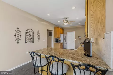 Entry Way - 400 Topiary Ln, Middletown, DE 19709 photo 5 of 9