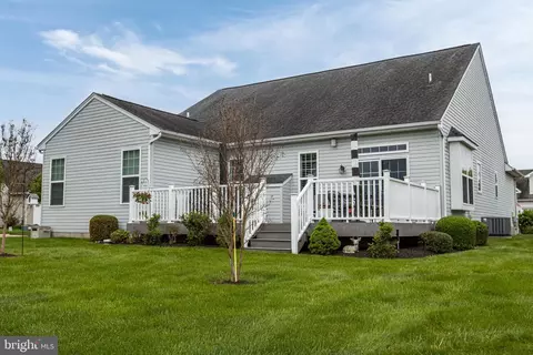 Exterior - 400 Topiary Ln, Middletown, DE 19709 photo 6 of 11
