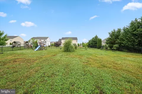 Exterior - 211 E Crail Ct, Middletown, DE 19709 photo 15 of 18