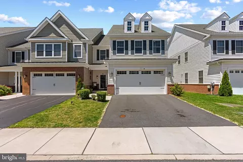 533 Cook St, Delaware City, DE 19706