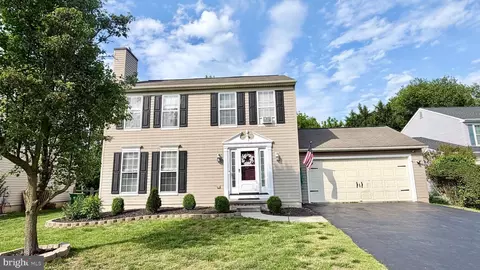 5 Strickland Ct, Newark, DE 19702 photo 2
