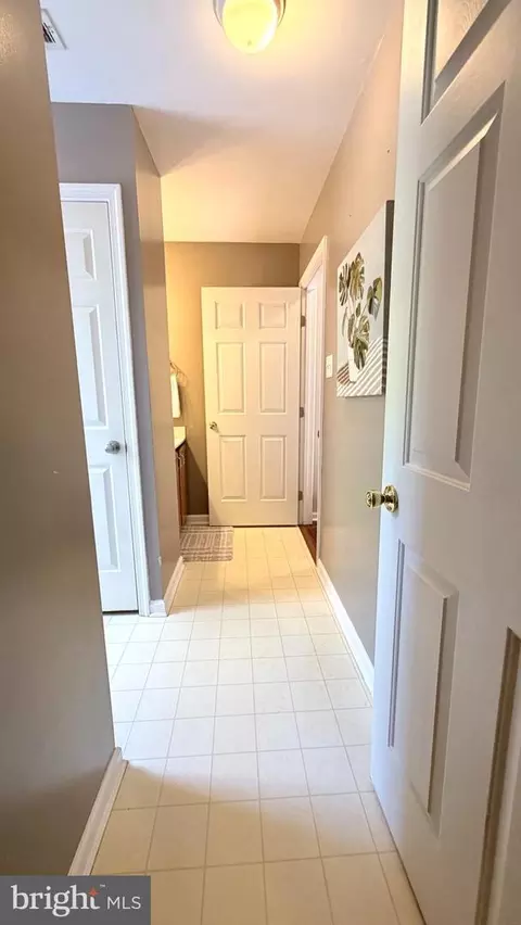 5 Strickland Ct, Newark, DE 19702 photo 16