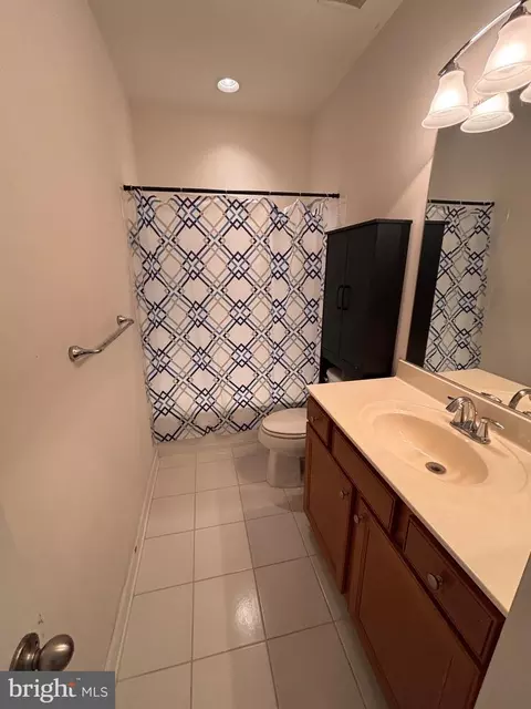 Bath - 807 Ashby Dr, Middletown, DE 19709 photo 5 of 5