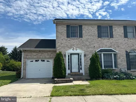 25 Marble House Dr, Bear, DE 19701