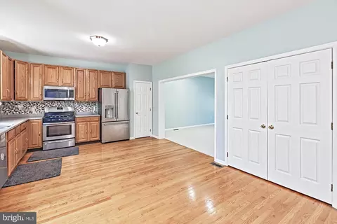 Kitchen - 25 Marble House Dr, Bear, DE 19701 photo 2 of 2