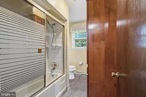 Entry Way - 40 Rawlings Dr, Bear, DE 19701 photo 2 of 3