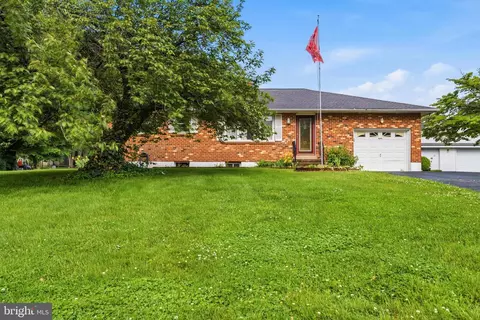 Exterior - 40 Rawlings Dr, Bear, DE 19701 photo 1 of 8