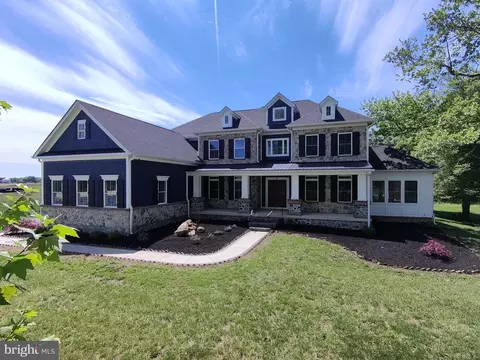 5482 Summit Bridge Rd, Townsend, DE 19734