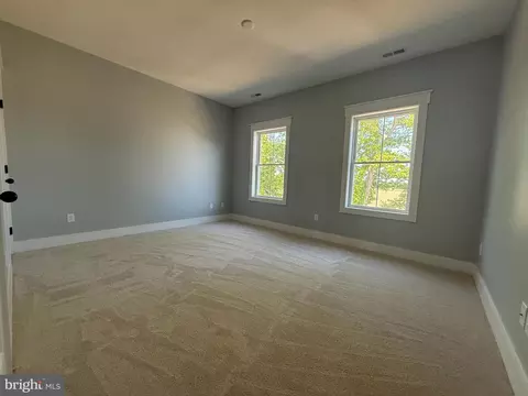 Bedroom - 5482 Summit Bridge Rd, Townsend, DE 19734 photo 2 of 3