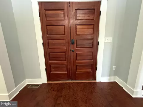 Entry Way - 5482 Summit Bridge Rd, Townsend, DE 19734 photo 2 of 7