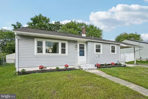 6 Granville Ln, Newark, DE 19713