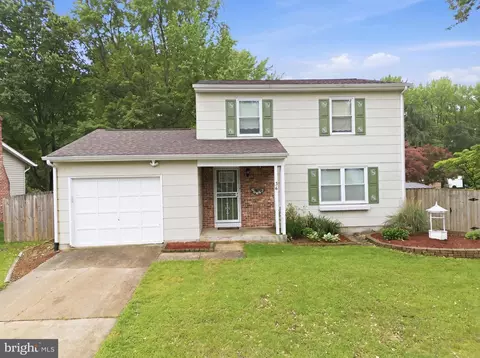 36 Midland Dr, Newark, DE 19713