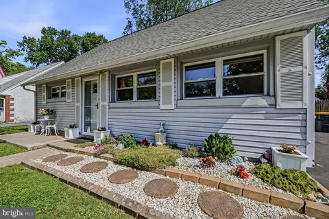 1525 Bartleson Rd, Wilmington, DE 19805