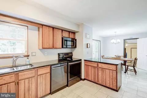 Kitchen - 8 Risa Ct, Newark, DE 19702 photo 3 of 3