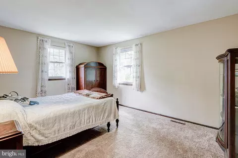 Bedroom - 8 Risa Ct, Newark, DE 19702 photo 6 of 11