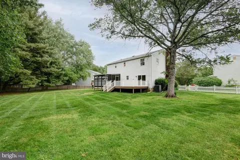 Exterior - 8 Risa Ct, Newark, DE 19702 photo 7 of 12