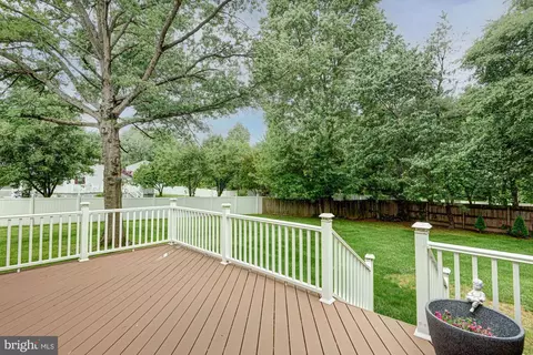 Exterior - 8 Risa Ct, Newark, DE 19702 photo 10 of 12