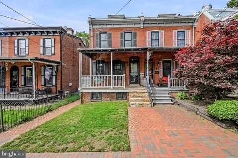 210 W 18th St, Wilmington, DE 19802