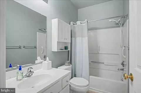 Bath - 101 Bell Ct, Bear, DE 19701 photo 1 of 3