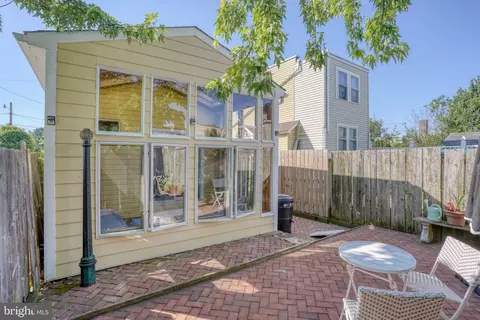 Exterior - 26 E 5th St, New Castle, DE 19720 photo 6 of 7