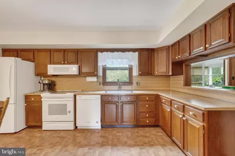 Kitchen - 114 W Savannah Dr, Bear, DE 19701 photo 3 of 3