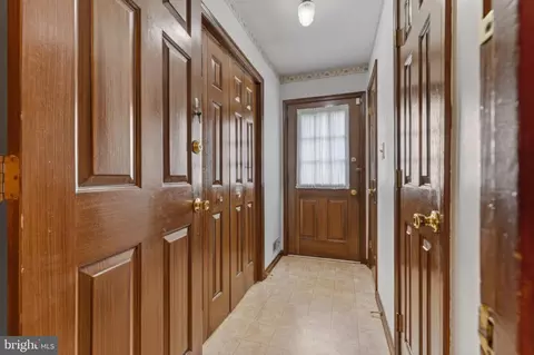 Entry Way - 114 W Savannah Dr, Bear, DE 19701 photo 1 of 3