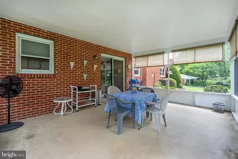 Exterior - 114 W Savannah Dr, Bear, DE 19701 photo 7 of 7