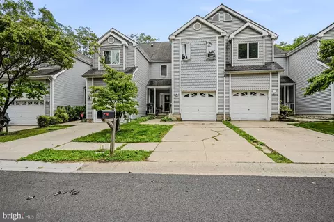 204 W Longspur Dr, Wilmington, DE 19808