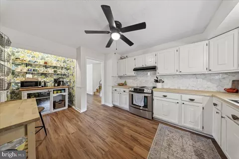 Kitchen - 700 Harvard Ln, Newark, DE 19711 photo 1 of 2