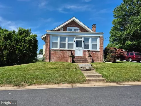 201 Summit Ave, Wilmington, DE 19804