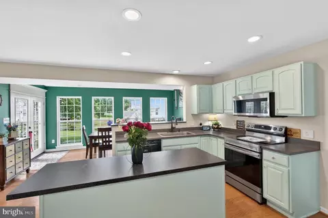 Kitchen - 137 Tweedsmere Dr, Townsend, DE 19734 photo 1 of 1