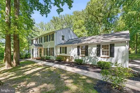 23 Quartz Mill Rd, Newark, DE 19711