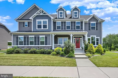 610 Spring Hollow Dr, Middletown, DE 19709