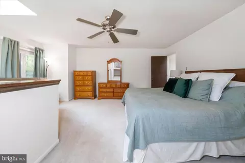 Bedroom - 5303 Pinehurst Dr, Wilmington, DE 19808 photo 5 of 6