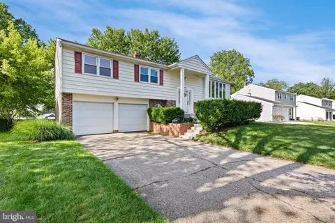 3310 Englewood Rd, Wilmington, DE 19810